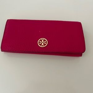 Tory Burch Fuchsia Pink Jewelry Travel wallet.